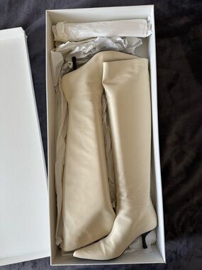 Cream Knee-High Pointed Toe Leather Boots